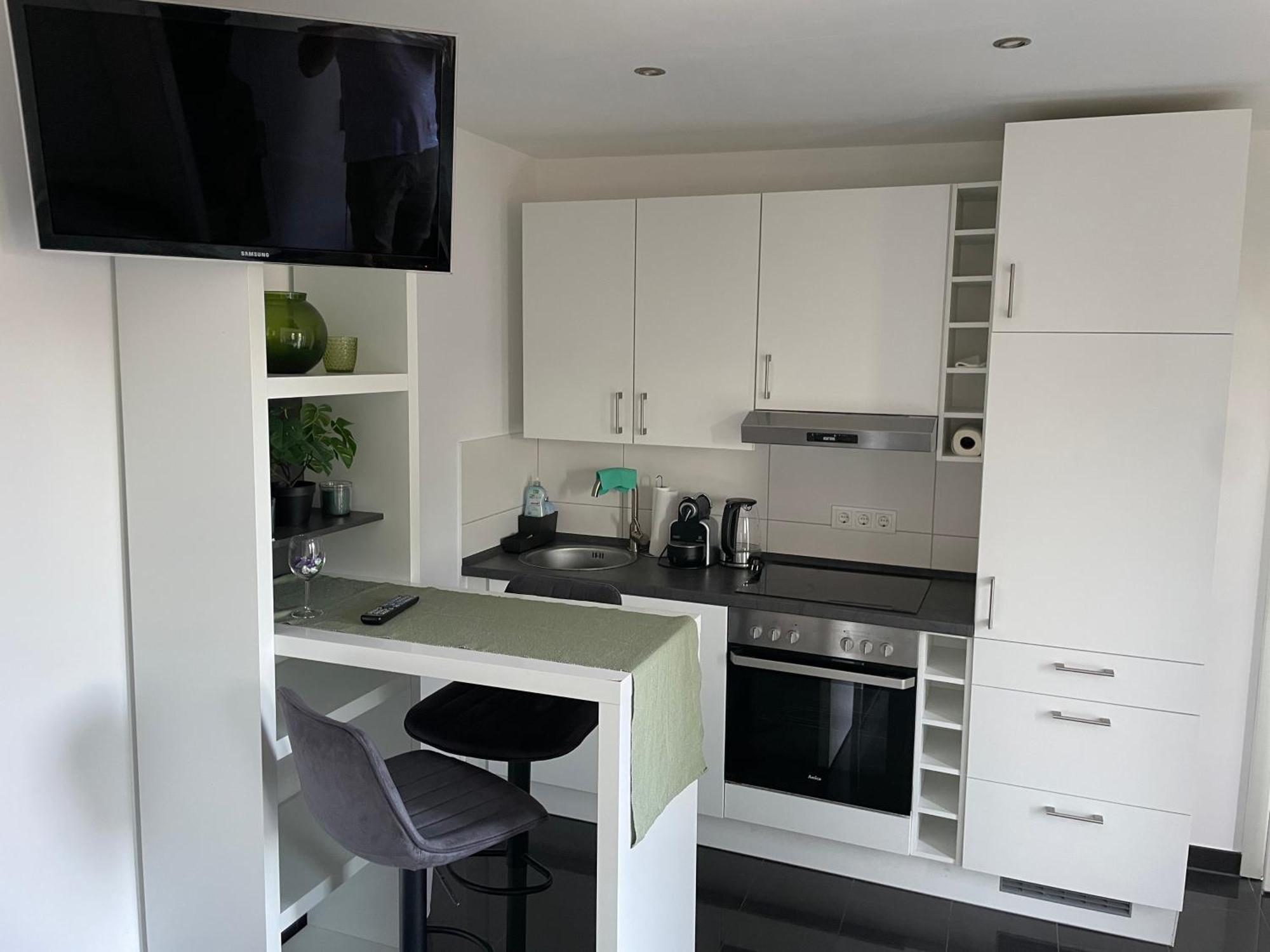 Ferienwohnung Mit Fussbodenheizung Nahe Messe, Gratis Parkplatz Und Abstellplatz E - Bike Hanovra Exterior foto
